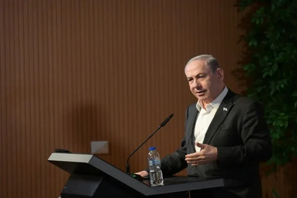 Netanyahu: İran’daki işi bitirmek en önemli mesele