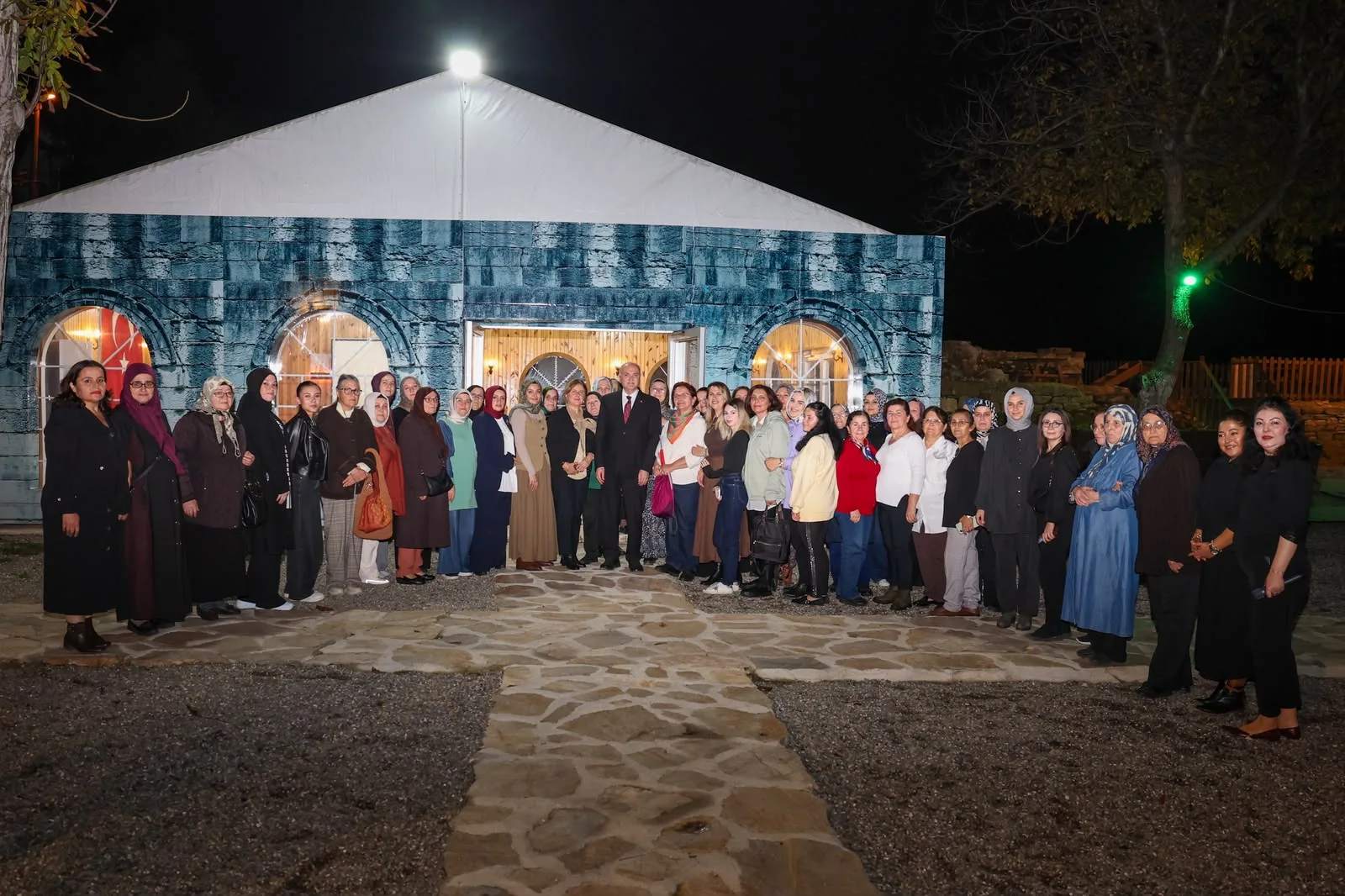 Düzceli kadınlar Cumhuriyet'i eğlenerek kutladı