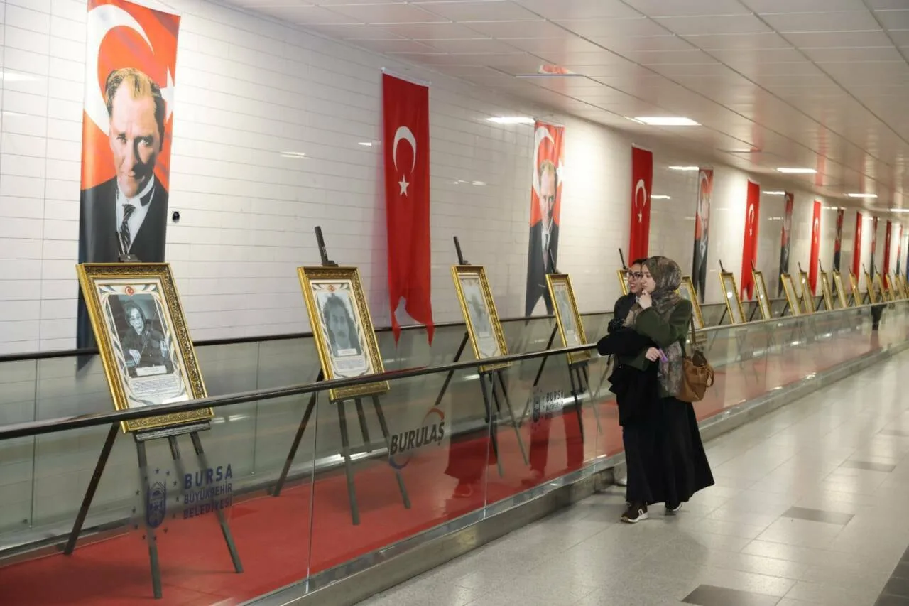 bursa buyuksehirden cumhuriyetin yuzleri sergisi 95891d1f5a1c