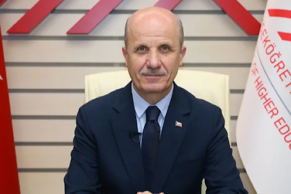 Özvar, Tiflis'te Türk öğrencilerle buluştu