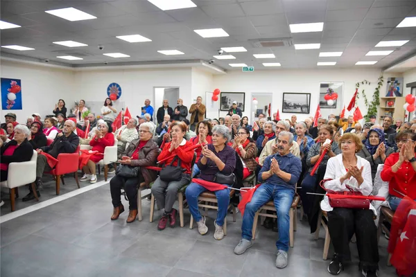 Batıkent Emekliler Lokali’nde Cumhuriyet coşkusu