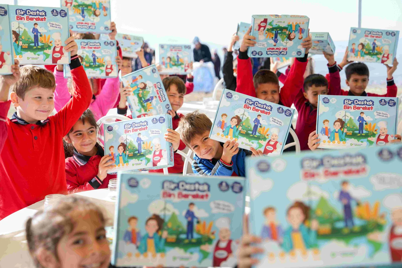 Eksim Enerji’den 3. Uçurtma Festivali: Çocuklar rüzgarın enerjisiyle Balıkesir’de buluştu