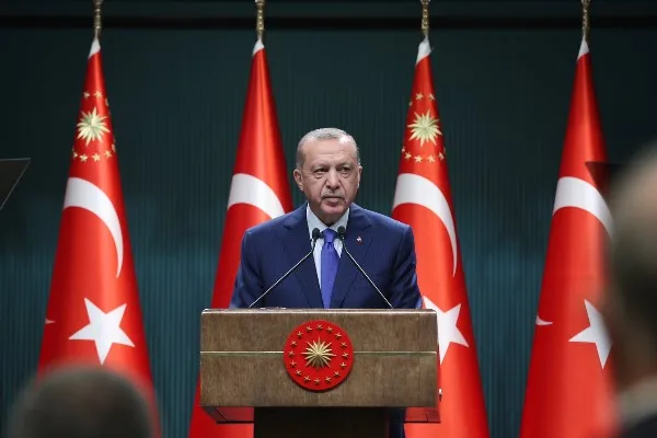 Erdoğan: Türkiye sokakta bulunmamıştır, sokağa teslim edilecek bir ülke de değildir