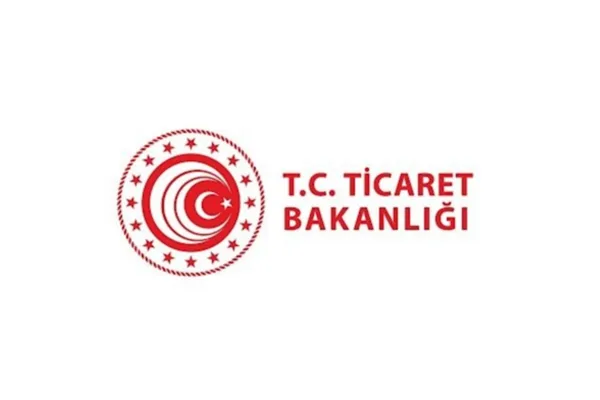 Ticaret Bakanlığı: Tuzcu, Katar’da Pakistanlı Bakan Khan ile görüştü
