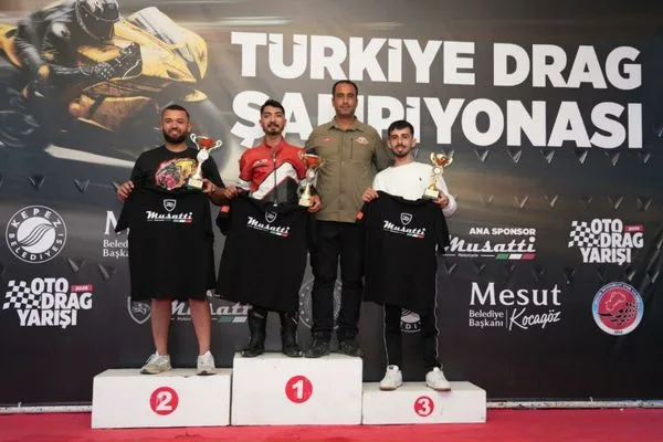 Türkiye Drag Şampiyonası’nın Kepez etabında şampiyonlar belli oldu