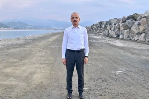 Uraloğlu, Gölbaşı’nda gençlerle buluştu