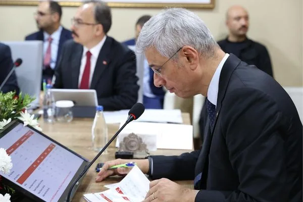 Bakan Memişoğlu: Her yıl 7 milyonun üzerinde vatandaşımıza şifa kapısı oluyoruz