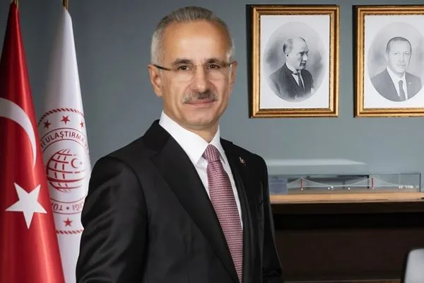 Uraloğlu: İzmir’in ulaşımına kalıcı çözümler sunacak projeleri hayata geçireceğiz