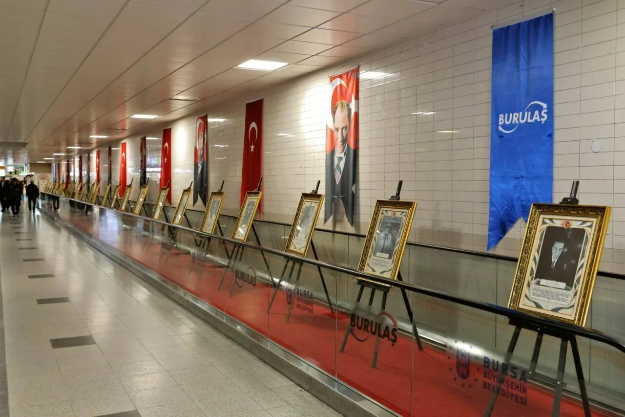 bursa buyuksehirden cumhuriyetin yuzleri sergisi 517bd30cd265